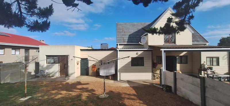5 Bedroom Property for Sale in Dana Bay Western Cape